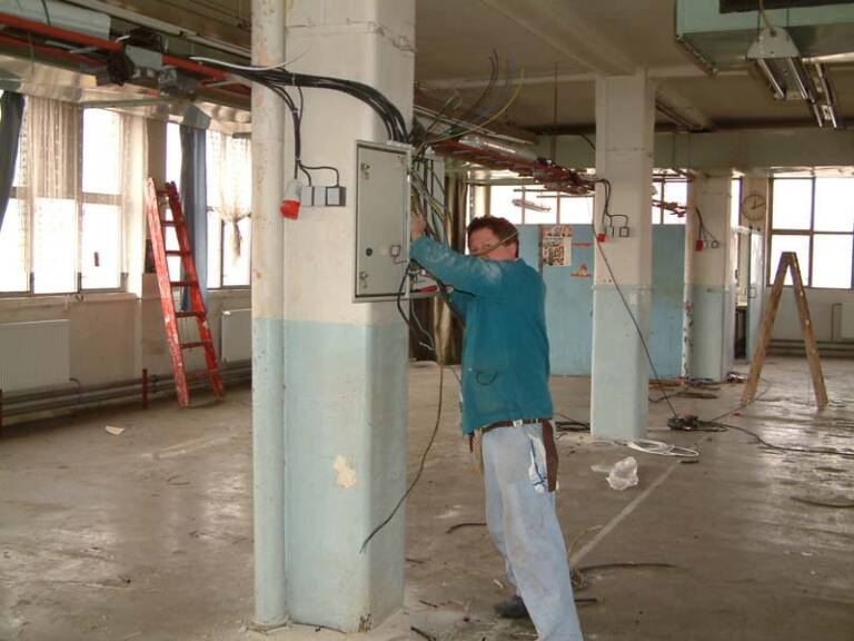 2004, příprava prostor, Otrokovice