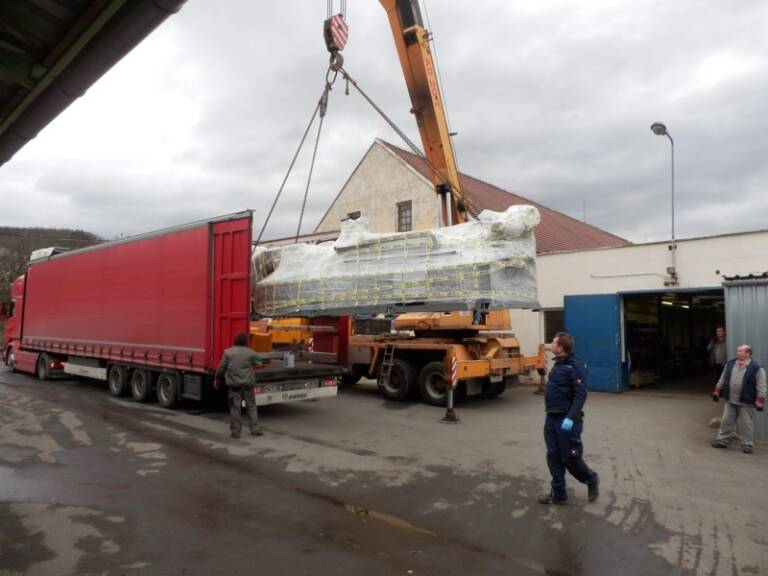 2017, instalace nové ohýbačky AMOB CH120, Želechovice nad Dřevnicí